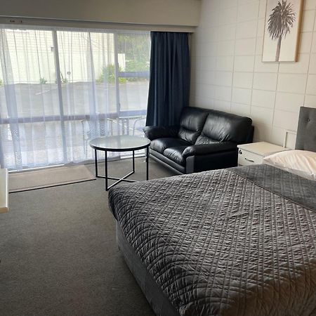 Aaron Court Motel Whangarei Esterno foto