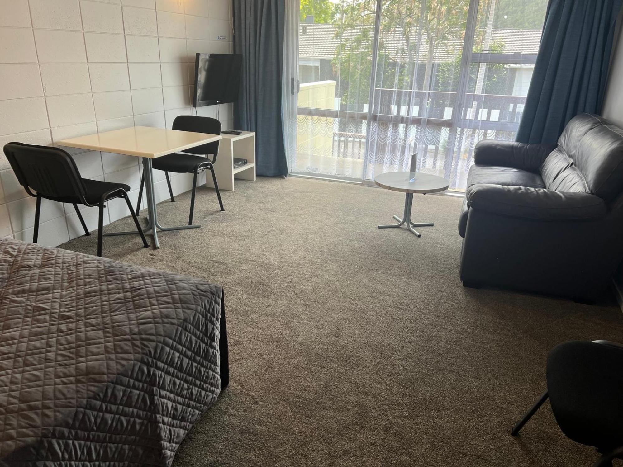 Aaron Court Motel Whangarei Esterno foto