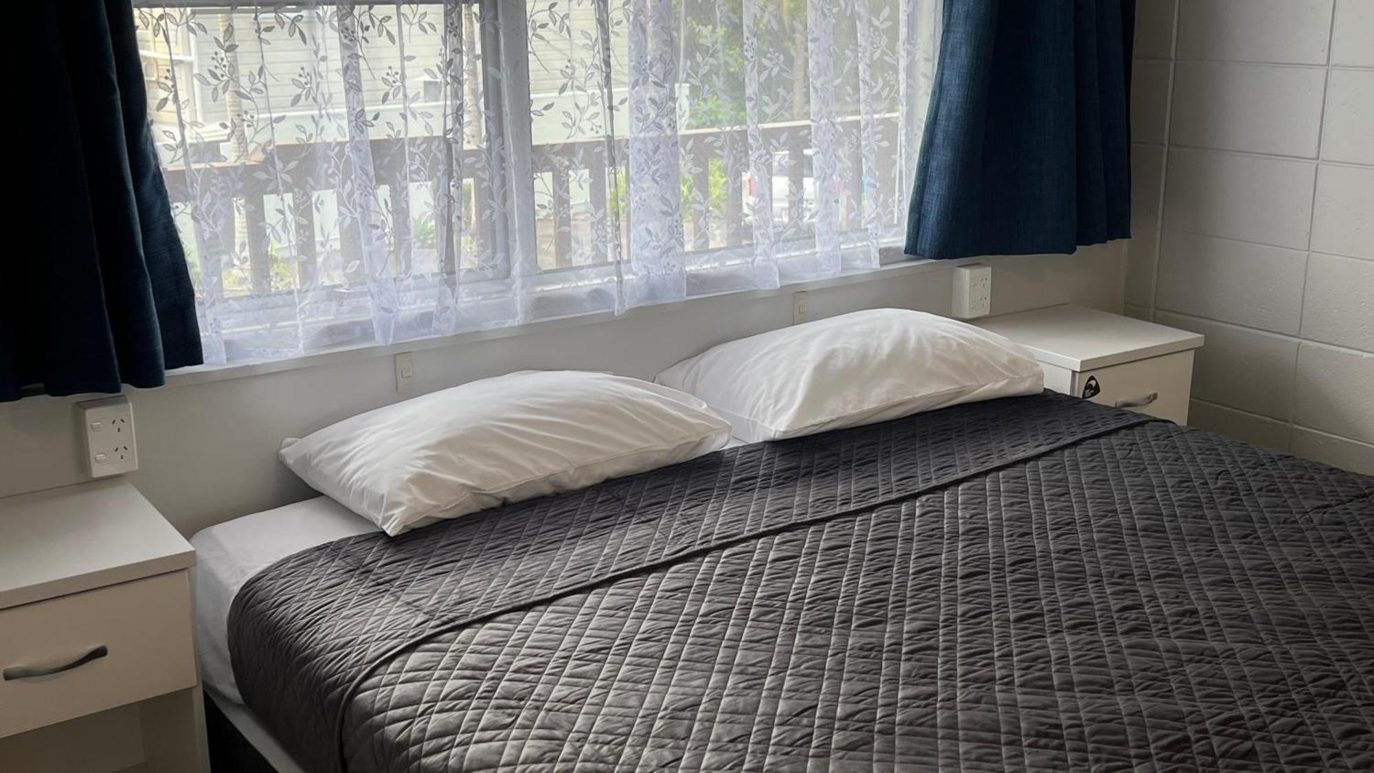 Aaron Court Motel Whangarei Esterno foto