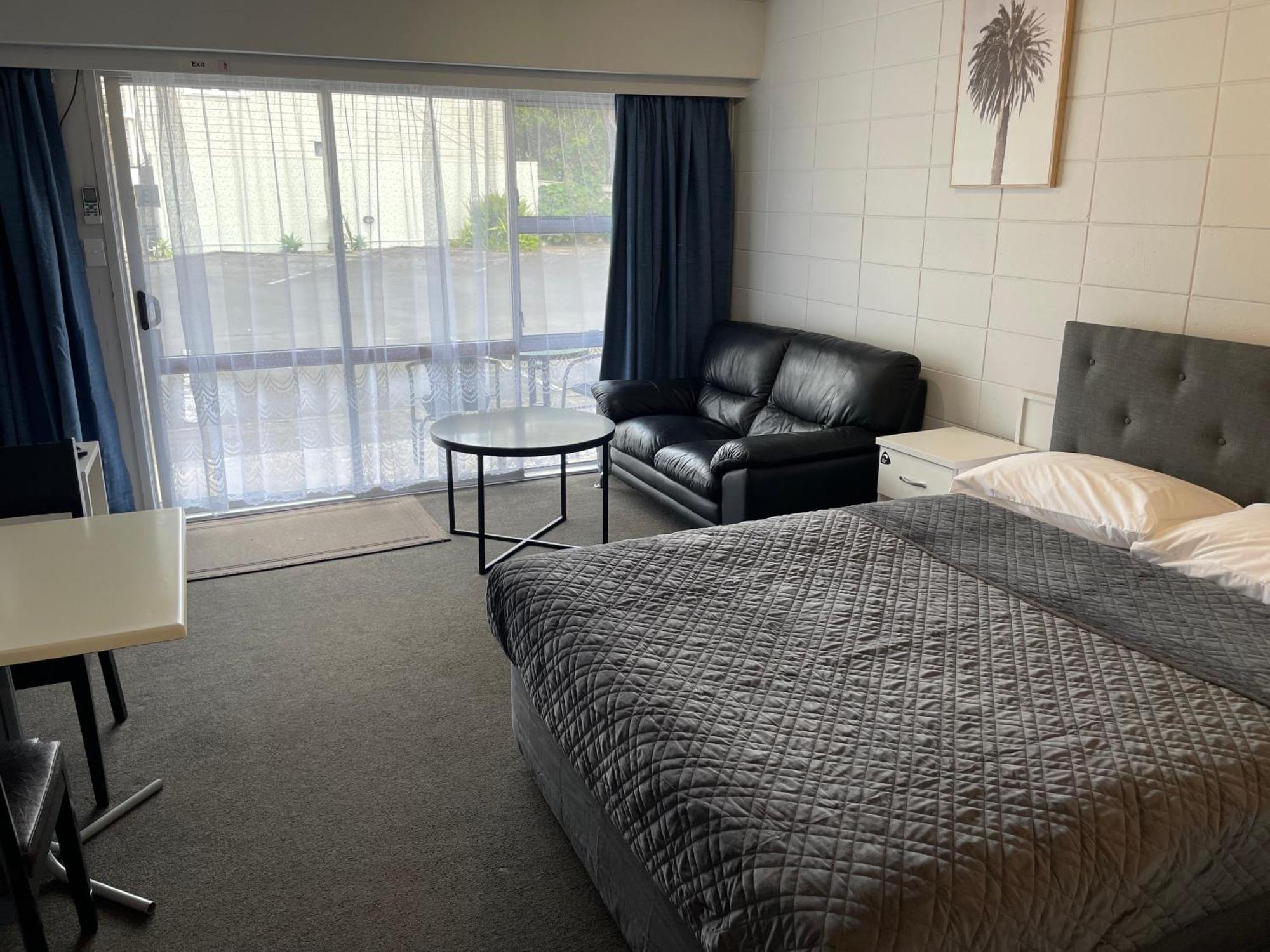 Aaron Court Motel Whangarei Esterno foto